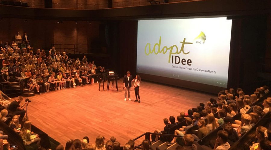 350 kinderen presenteerde hun innovaties aan het bedrijfsleven